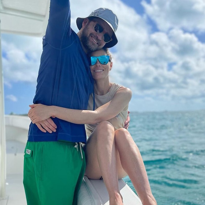 Jessica Biel & Justin Timberlake Are Bringing SexyBack in Sweet Post Jessica Biel & Justin Timberlake Are Bringing SexyBack in Sweet Post